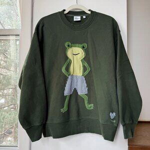 Aritzia TNA Cozy Fleece Boyfriend Crew Sweatshirt Frog Embroidered Small Green